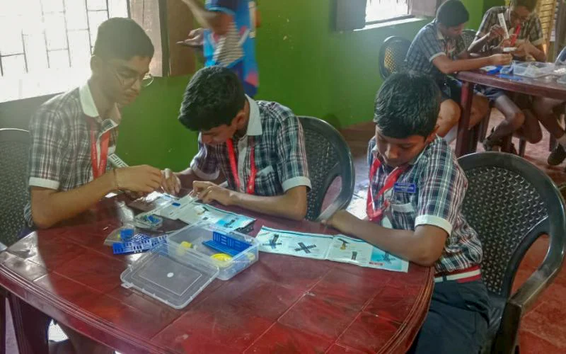 Robotics Workshop at Shri Nirakar Vidyalaya, Mashem with Hands-On Learning Experience